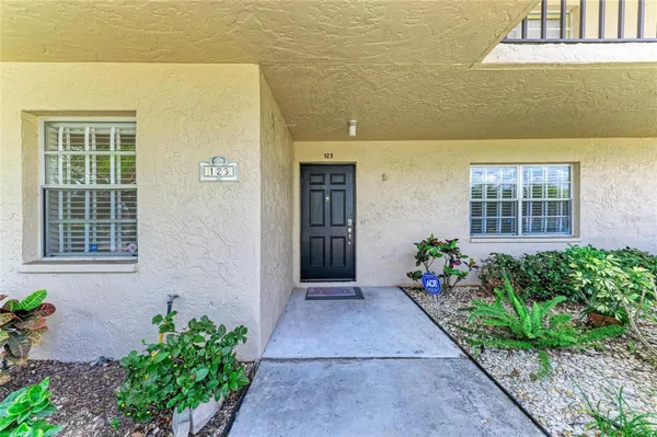 Property Slideshow image 2 of 43 | 6999 w country club dr 123, Sarasota, FL, 34243