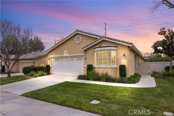 Property Slideshow image 2 of 54 | 1549 big bnd, Beaumont, CA, 92223