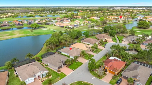 Property Slideshow image 3 of 74 | 364 treviso dr, Poinciana, FL, 34759