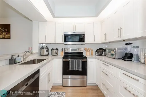 Property Slideshow image 2 of 33 | 701 sw 128th ave f304, Pembroke Pines, FL, 33027