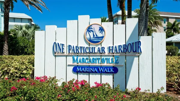 Property Slideshow image 3 of 66 | 379 aruba cir 303, Bradenton, FL, 34209