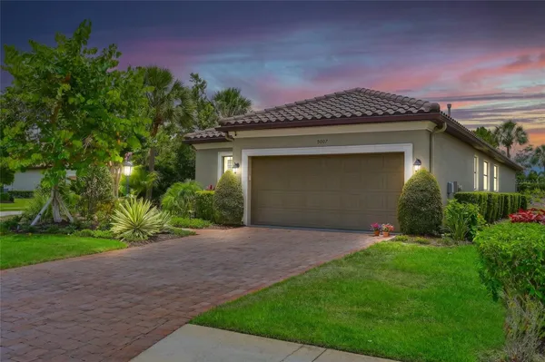 Property Slideshow image 2 of 46 | 5007 serata dr, Bradenton, FL, 34211