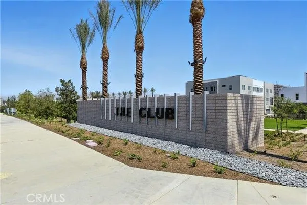 Property Slideshow image 3 of 24 | 858 snowberry pl 512, Montebello, CA, 90640