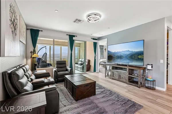 Property Slideshow image 3 of 77 | 60 stone bluff ln, Henderson, NV, 89011