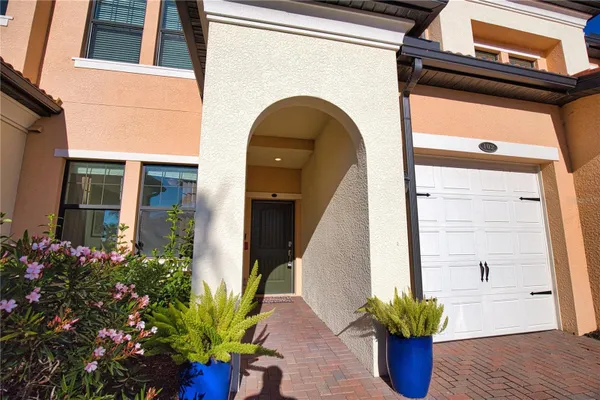 Property Slideshow image 3 of 51 | 10042 crooked creek dr unit 102, Venice, FL, 34293