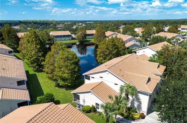 Property Slideshow image 3 of 80 | 6426 bay cedar ln # 101, Bradenton, FL, 34203