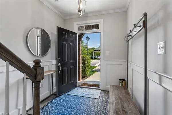 Property Slideshow image 3 of 50 | 4951 settlers market blvd, Williamsburg, VA, 23188