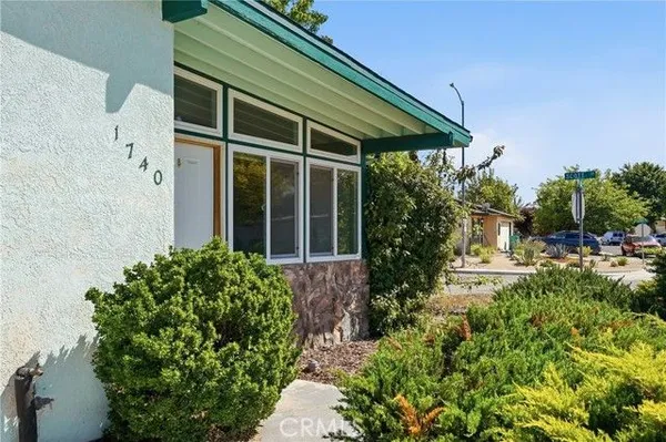 Property Slideshow image 2 of 15 | 1740 westfield rd, Paso Robles, CA, 93446