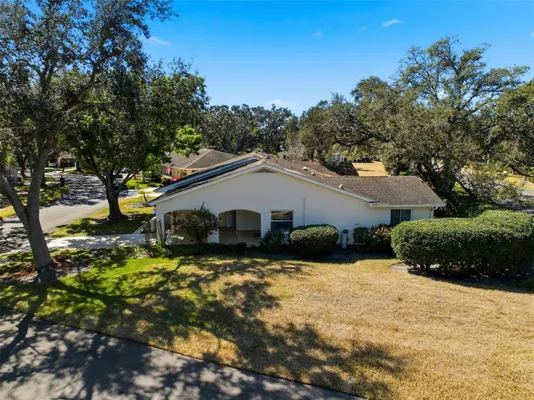 Property Slideshow image 2 of 35 | 2101 hailstone cir, Sun City Center, FL, 33573