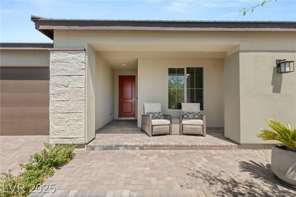 Property Slideshow image 3 of 49 | 10066 auburn rose ave, Las Vegas, NV, 89143