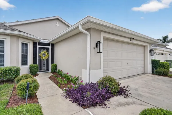 Property Slideshow image 2 of 36 | 27134 nostalgia dr, Leesburg, FL, 34748
