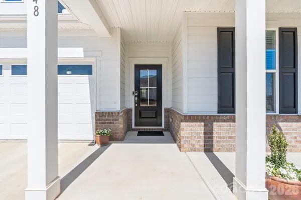 Property Slideshow image 2 of 45 | 948 exeter dr, Sherrills Ford, NC, 28673