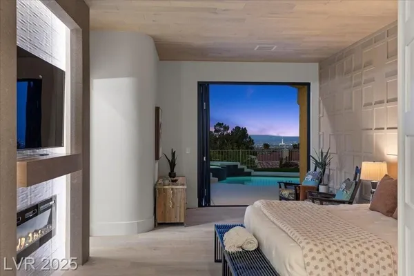 Property Slideshow image 3 of 78 | 2508 faiss dr, Las Vegas, NV, 89134