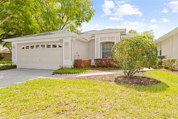 Property Slideshow image 2 of 32 | 15028 middle fairway dr, Spring Hill, FL, 34609
