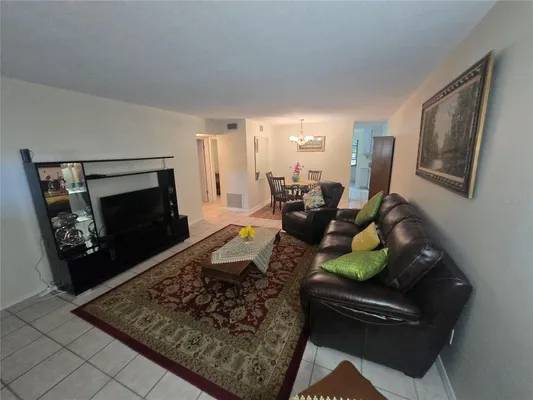 Property Slideshow image 3 of 15 | 2463 brazilia dr 39, Clearwater, FL, 33763
