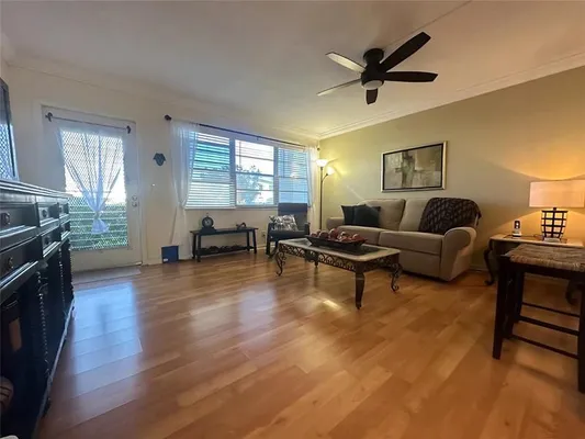 Property Slideshow image 3 of 40 | 1009 harwood c # 1009, Deerfield Beach, FL, 33442