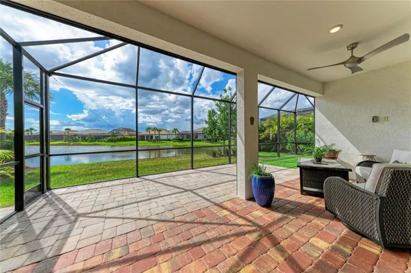Property Slideshow image 3 of 68 | 7412 summerland cv, Lakewood Ranch, FL, 34202