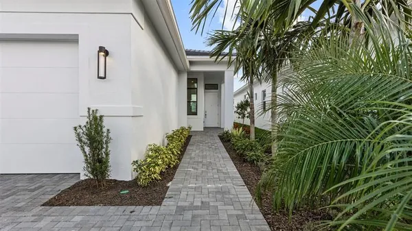 Property Slideshow image 2 of 29 | 5072 lido key ln, Westlake, FL, 33470