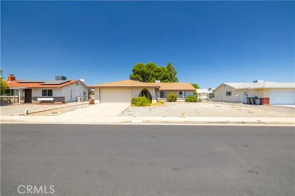 Property Slideshow image 2 of 25 | 26170 lancaster dr, Menifee, CA, 92586
