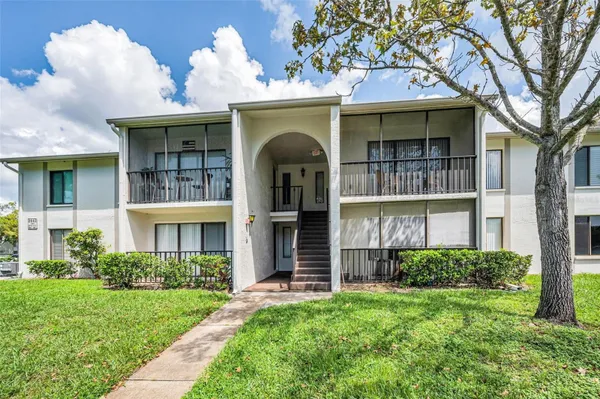 Property Slideshow image 3 of 63 | 2642 pine ridge way d2, Palm Harbor, FL, 34684