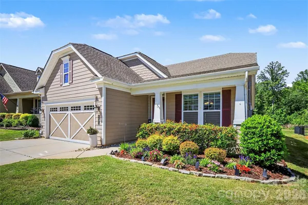 Property Slideshow image 2 of 43 | 8407 festival way, Charlotte, NC, 28215