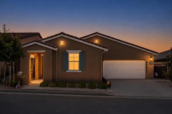 Property Slideshow image 2 of 36 | 1151 garcia, Hollister, CA, 95023