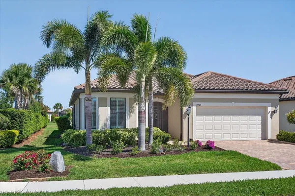 Property Slideshow image 2 of 95 | 17905 manchester pl, Bradenton, FL, 34202
