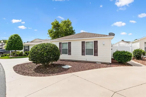 Property Slideshow image 2 of 30 | 2246 crestview st, The Villages, FL, 32162