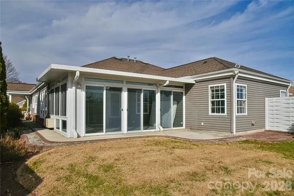 Property Slideshow image 2 of 29 | 4 heather way b, Candler, NC, 28715