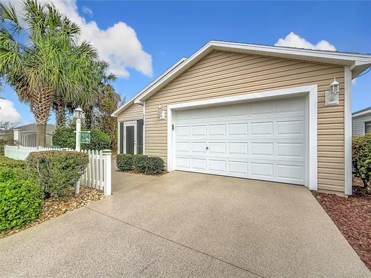 Property Slideshow image 2 of 48 | 1769 apalachee ave, The Villages, FL, 32162