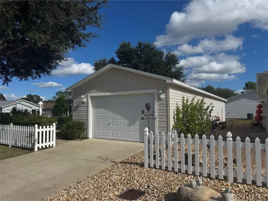 Property Slideshow image 2 of 4 | 1991 johnson ct, The Villages, FL, 32162