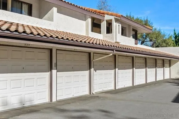 Property Slideshow image 2 of 42 | 17627 pomerado rd 137, San Diego, CA, 92128