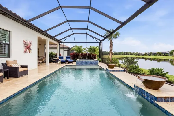 Property Slideshow image 2 of 84 | 7428 summerland cv, Lakewood Ranch, FL, 34202
