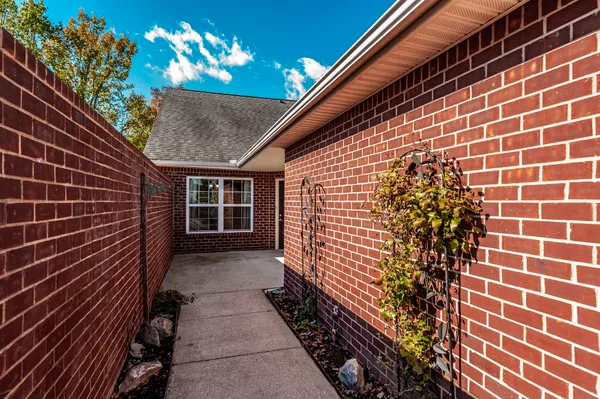 Property Slideshow image 2 of 35 | 395 devon chase hl unit 3001, Gallatin, TN, 37066