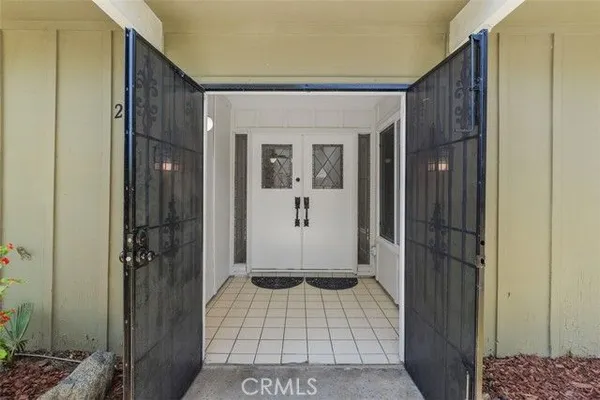 Property Slideshow image 3 of 27 | 28518 via las flores, Murrieta, CA, 92563