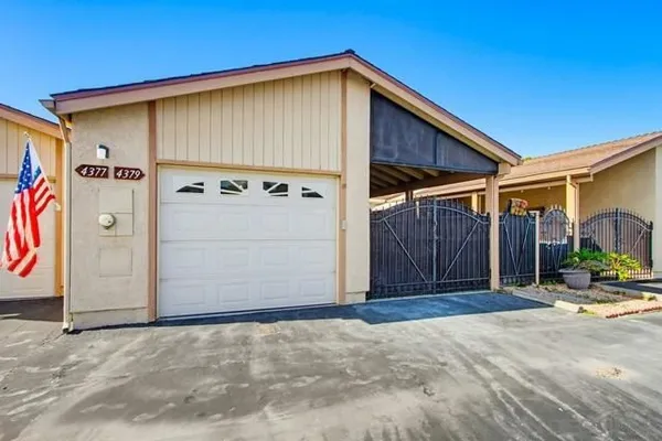 Property Slideshow image 2 of 45 | 4379 albatross way, Oceanside, CA, 92057