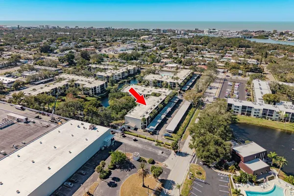 Property Slideshow image 2 of 39 | 14255 rosemary ln 8204, Largo, FL, 33774