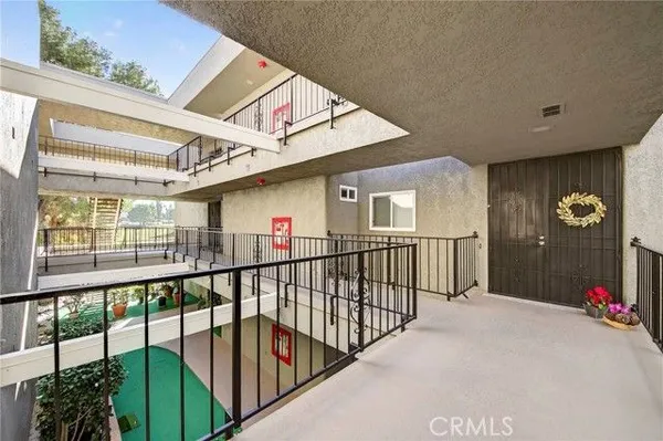 Property Slideshow image 3 of 43 | 2393 w via 2b, Laguna Woods, CA, 92637