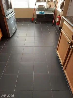 Property Slideshow image 3 of 29 | 3425 e russell rd 161, Las Vegas, NV, 89120