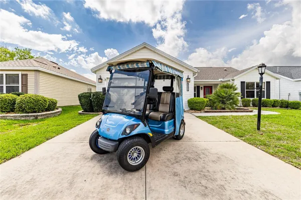 Property Slideshow image 2 of 44 | 2104 callaway dr, The Villages, FL, 32162