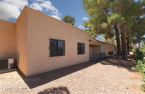 Property Slideshow image 3 of 24 | 2851 s valley view blvd 1021, Las Vegas, NV, 89102