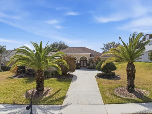 Property Slideshow image 2 of 54 | 13642 thoroughbred dr, Dade City, FL, 33525