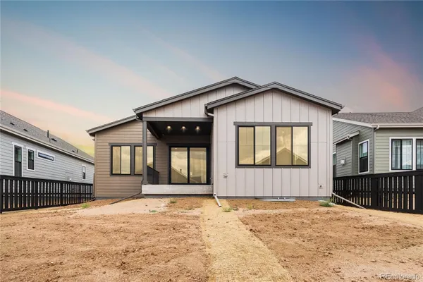 Property Slideshow image 2 of 29 | 11112 amber light cir, Littleton, CO, 80125