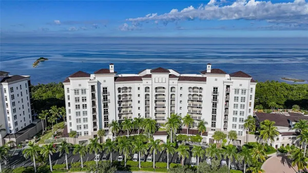 Property Slideshow image 3 of 65 | 3329 sunset key cir 308, Punta Gorda, FL, 33955