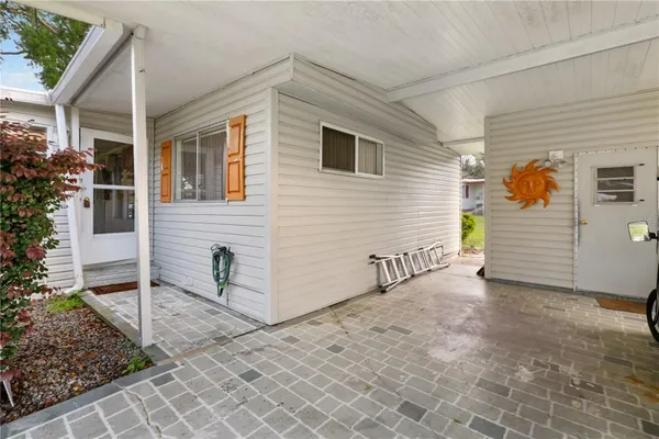 Property Slideshow image 2 of 34 | 1306 debra dr, The Villages, FL, 32159