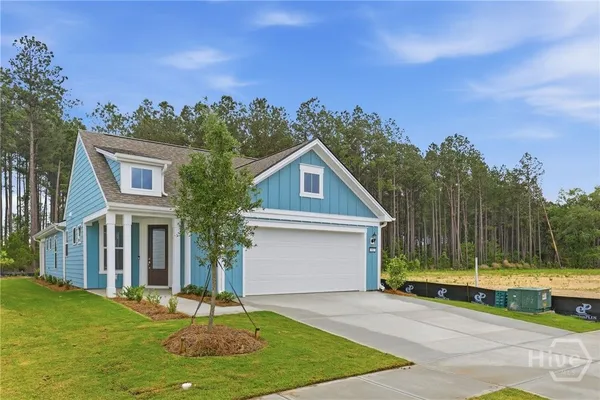 Property Slideshow image 2 of 29 | 61 lilac way, Richmond Hill, GA, 31324