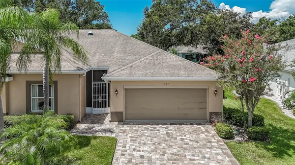 Property Slideshow image 2 of 39 | 607 manchester woods dr # 84, Sun City Center, FL, 33573