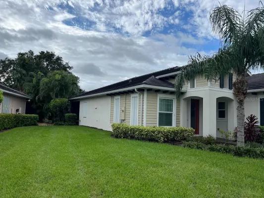 Property Slideshow image 2 of 71 | 5033 lake overlook ave, Bradenton, FL, 34208