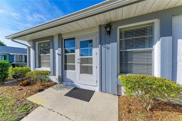 Property Slideshow image 2 of 45 | 4006 36th avenue dr, Bradenton, FL, 34205