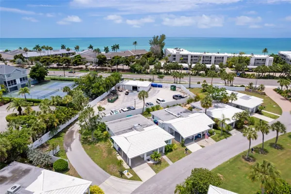 Property Slideshow image 2 of 57 | 546 spanish dr 122, Longboat Key, FL, 34228